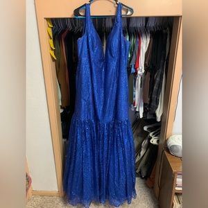 royal blue mermaid style prom dress
